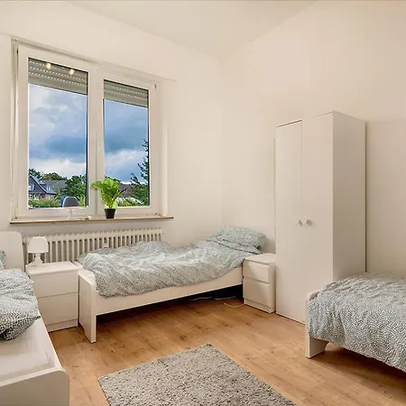 Daire Breite Str 154 *